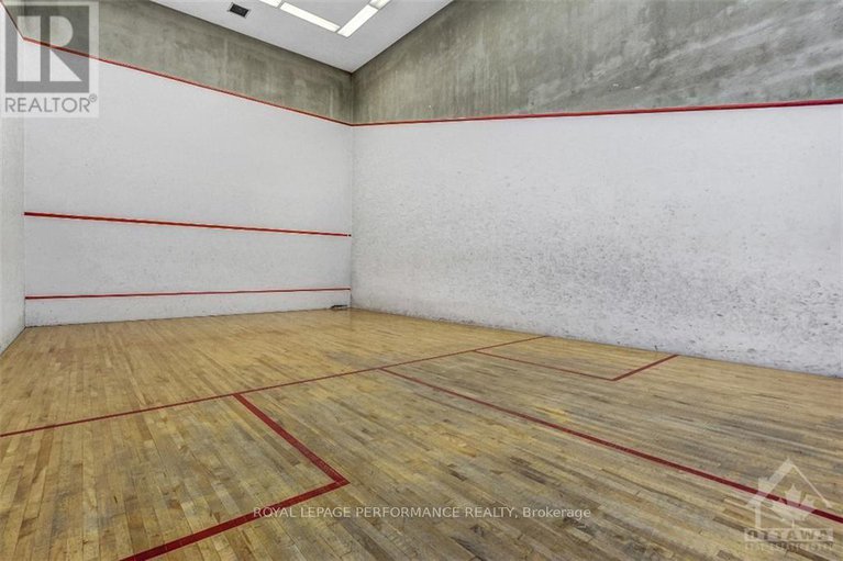 29442866/1209-2760-carousel-crescent/emerald-woodssawmill-creek/ottawa/ontario/K1T2N4_30