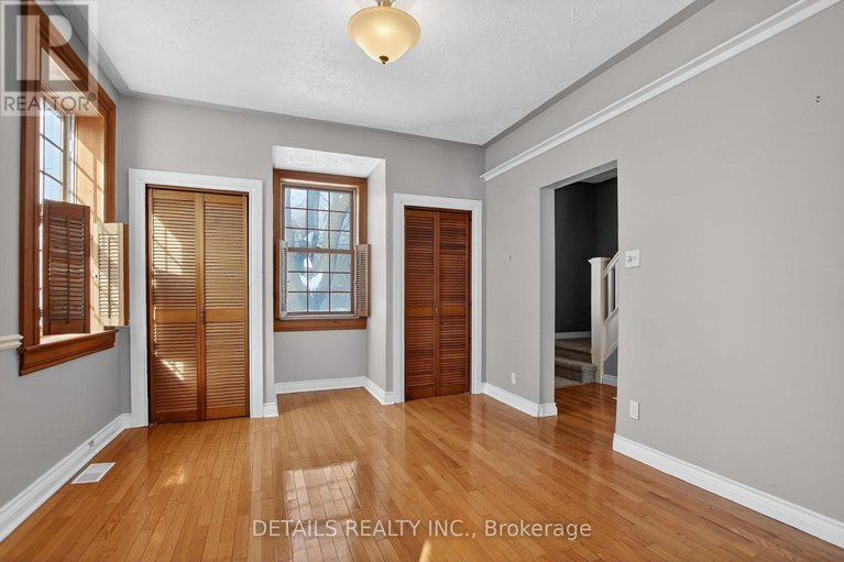 29359033/5554-osgoode-main-street/osgoode/ottawa/ontario/K0A2W0_11