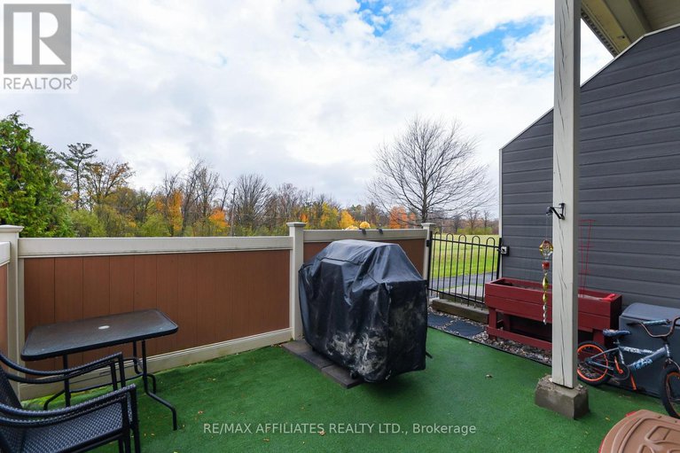 29021969/87a-758-st-andre-drive/hiawatha-parkconvent-glen/ottawa/ontario/K1C4S6_2