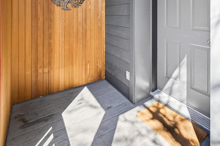 29617139/424-lochaber-avenue/westboro-west/ottawa/ontario/K2A0A6_5