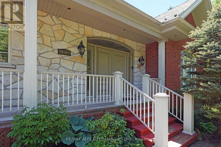 29435969/20562-old-montreal-road/lancaster/south-glengarry/ontario/K0C2C0_8