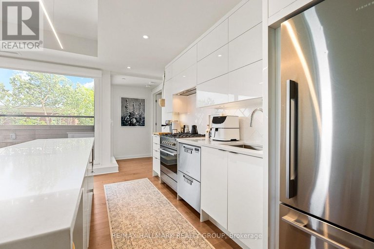 29444670/207-135-barrette-street/vanier/ottawa/ontario/K1L7Z9_23