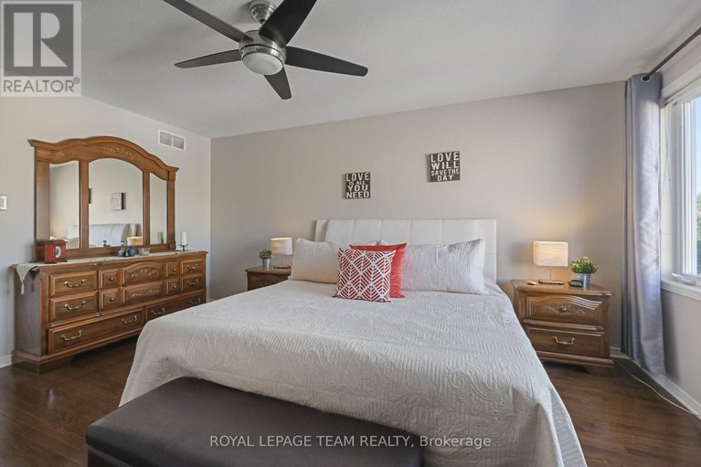 29058960/215-parkrose-private/chatelaine-village/ottawa/ontario/K4A0N8_21