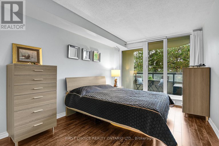 28928052/303-1500-riverside-drive/riverview-park/ottawa/ontario/K1G4J4_18