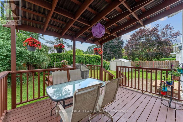 29371240/123-abbeyhill-drive/glencairnhazeldean/ottawa/ontario/K2L1H4_32