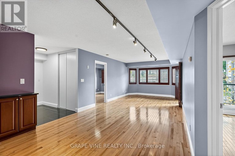 29082049/301u-1921-st-joseph-boulevard/convent-glen-south/ottawa/ontario/K1C0A3_19