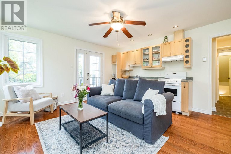 28688140/3038-southmore-drive-e/riverside-park-south/ottawa/ontario/K1V6Z4_21