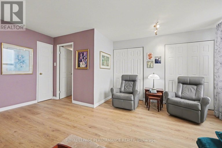 29476662/1505-665-bathgate-drive/carson-meadows/ottawa/ontario/K1K3Y4_4