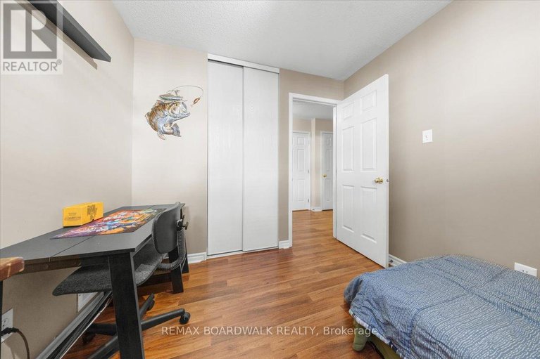 29677906/117-3265-st-joseph-boulevard/bilberry-creekqueenswood-heights/ottawa/ontario/K1E3Y2_24