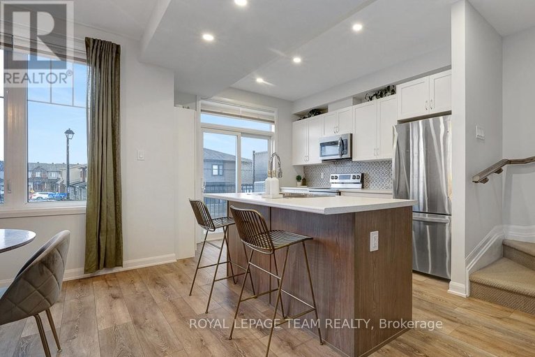 29611394/520-aglish-mews/half-moon-bay/ottawa/ontario/K2J6Y2_4