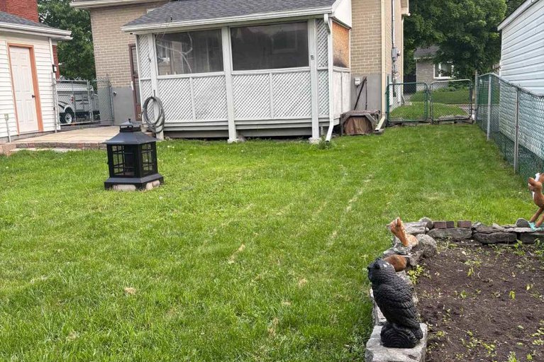 28433630/1123-secord-avenue/billings-bridge/ottawa/ontario/K1H8C9_27