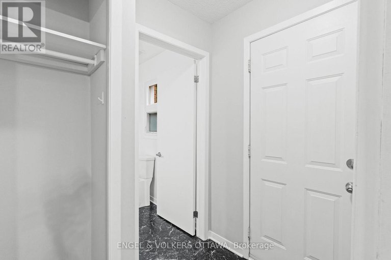 28548966/20-mohawk-crescent/bruce-farmgraham-parkqualicumbellands/ottawa/ontario/K2H7G6_29