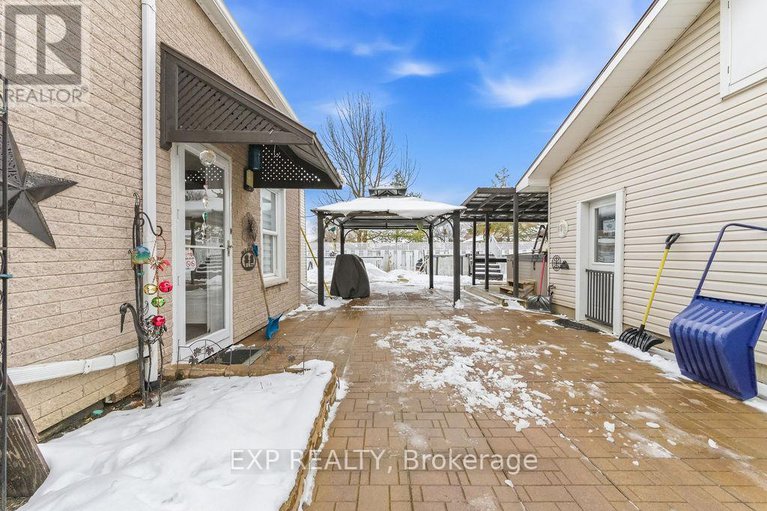 29254148/113-bank-street-n/renfrew/renfrew/ontario/K7V2E3_4