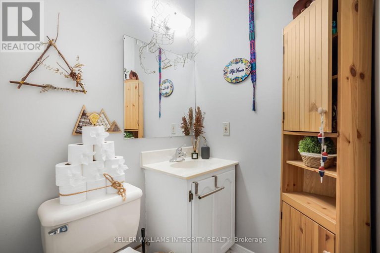 28271638/1471-bryson-lane/sawmill-creektimbermill/ottawa/ontario/K1T2T7_26