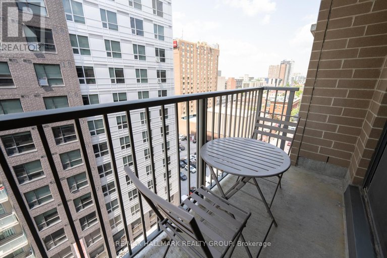 29642521/1007-200-besserer-street/sandy-hill/ottawa/ontario/K1N0A7_21