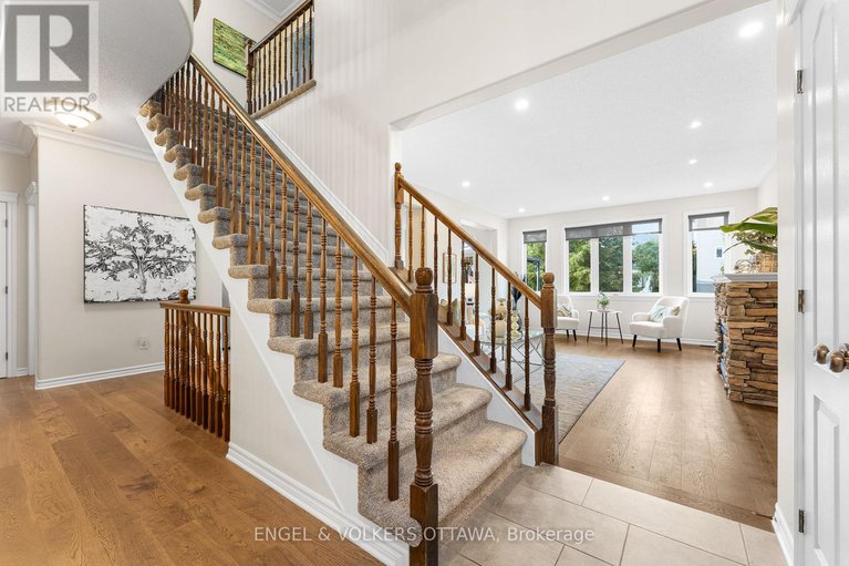 28911455/22-friendly-crescent/stittsville-south/ottawa/ontario/K2S2B6_6