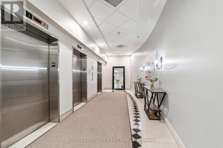 29373428/1209-90-landry-street/vanier/ottawa/ontario/K1L0A9_3