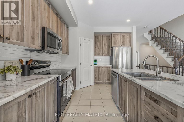 29479544/781-namur-street/embrun/russell/ontario/K0A1W0_9