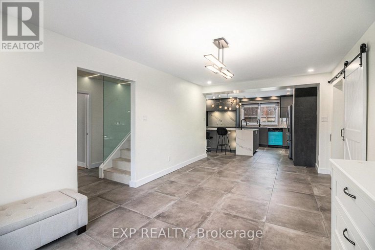 28353223/2195-niagara-drive/applewood-acres/ottawa/ontario/K1H6H5_15