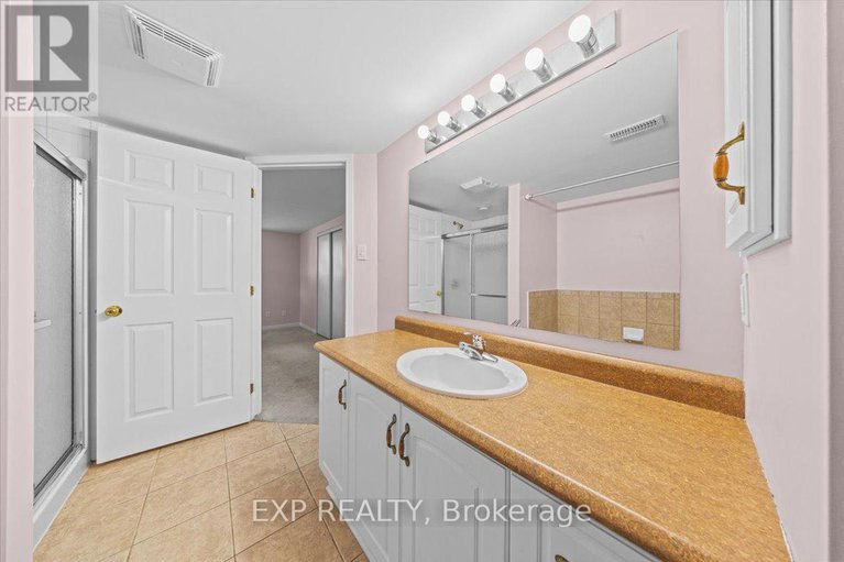28855285/1-80-briargate-private/springridgeeast-village/ottawa/ontario/K4A0C3_18