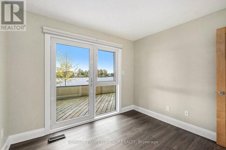 28285756/5066k-lorne-bridge-road/osgoode/ottawa/ontario/K4M1B4_21
