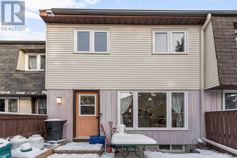 29181366/1314-cedarcroft-crescent/pineview/ottawa/ontario/K1B5C7_23