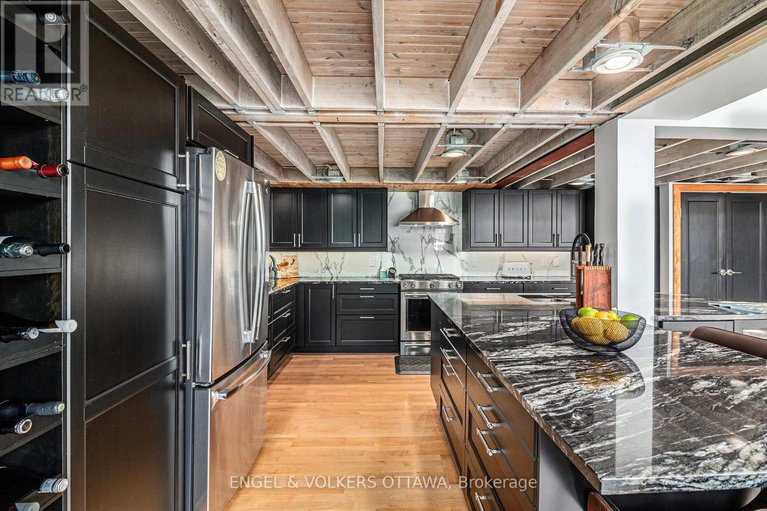 29591803/203-24-springfield-road/lindenlea/ottawa/ontario/K1M1C9_18