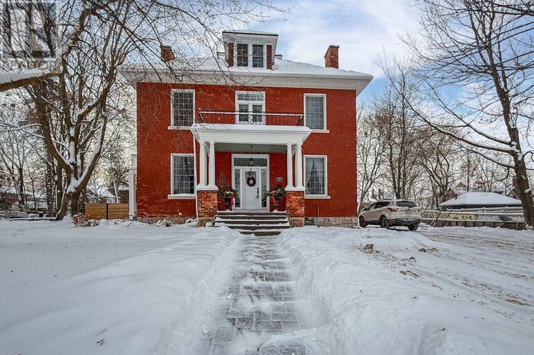 29254147/298-barr-street/renfrew/renfrew/ontario/K7V1J8_2