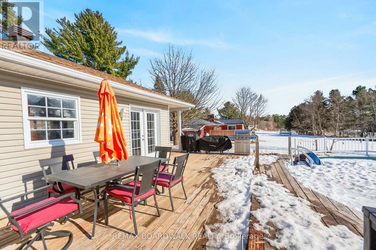 29457728/551-mclachlan-road/mcnabbraeside-twps/mcnabbraeside/ontario/K0A3L0_19