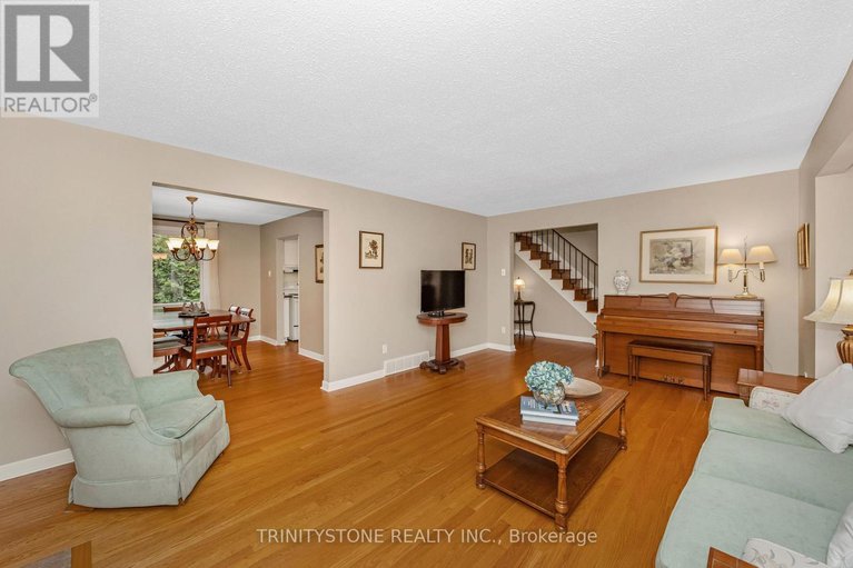 28799325/7-pulford-crescent/bayshore/ottawa/ontario/K2B6L6_8