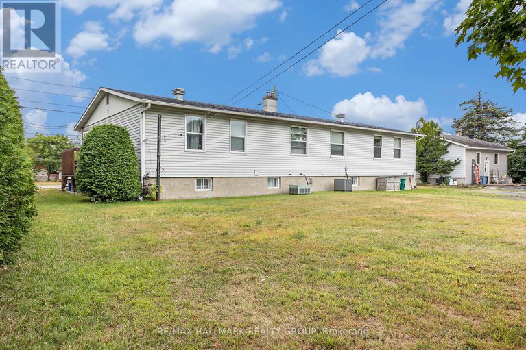 28796893/3533-innes-road/chapel-hill/ottawa/ontario/K1C1T1_18