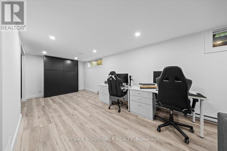 29209596/7-gagnon-court/beaverbrook/ottawa/ontario/K2K1A7_29