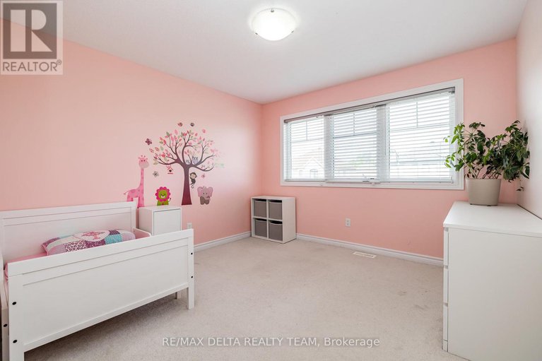28750818/218-enclave-walk/mer-bleuebradley-estatesanderson-park/ottawa/ontario/K1W0J4_16