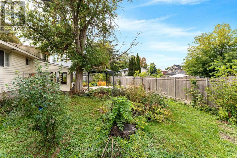 28928918/17-second-avenue/village-of-russell/russell/ontario/K4R1E2_24