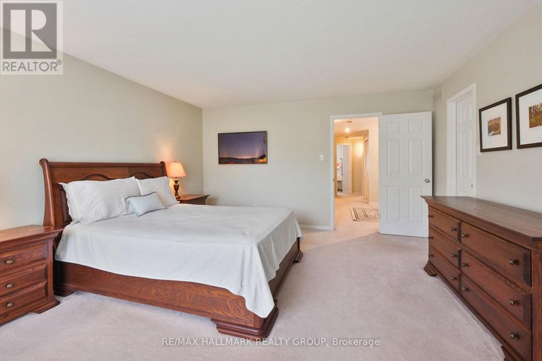 28595258/15-mcpeake-place/morgans-grantsouth-march/ottawa/ontario/K2K3K4_40