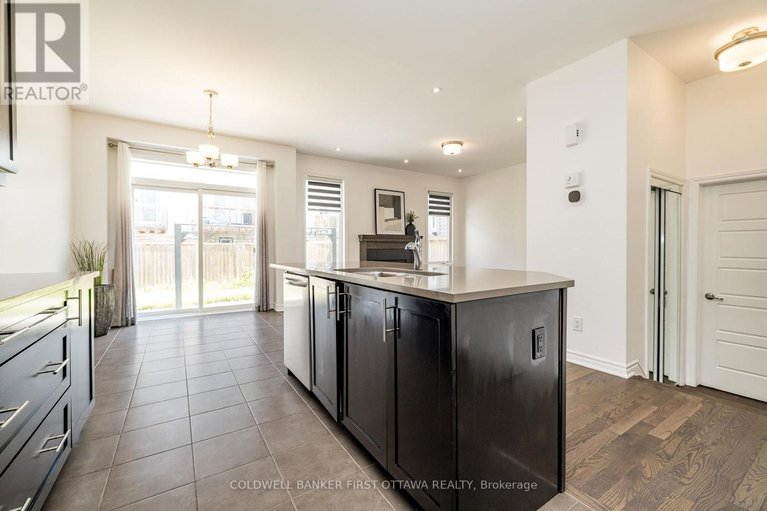 28805520/170-flowing-creek-circle/emerald-meadowstrailwest/ottawa/ontario/K2M0K2_11