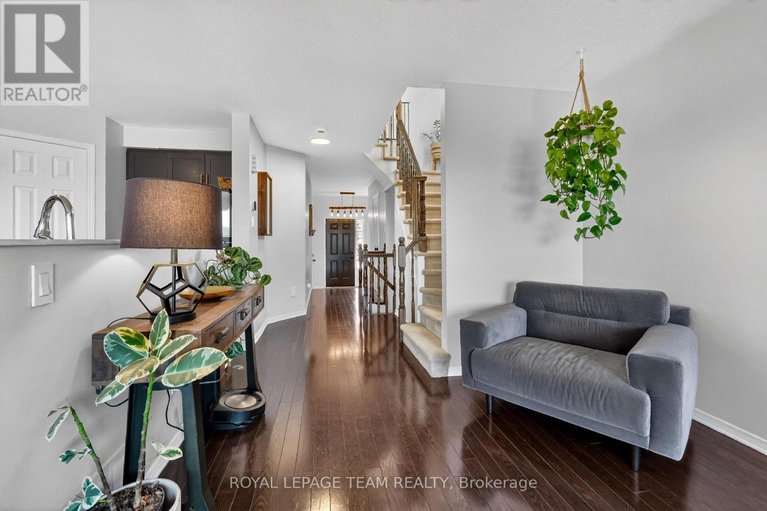 29615070/216-trail-side-circle/springridgeeast-village/ottawa/ontario/K4A5B5_8