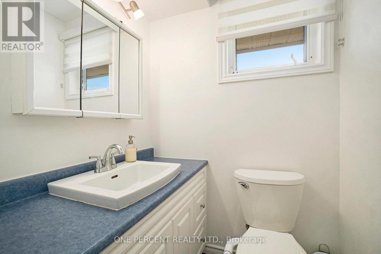 28410725/1208-stanton-road/queensway-terrace-southridgeview/ottawa/ontario/K2C3E2_9