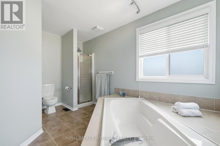 29646948/675-potvin-avenue/town-of-rockland/clarence-rockland/ontario/K4K1H2_29