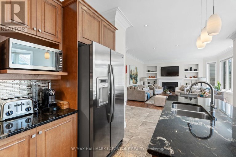 28792518/3202-river-rock-avenue/half-moon-bay/ottawa/ontario/K2J0T7_11