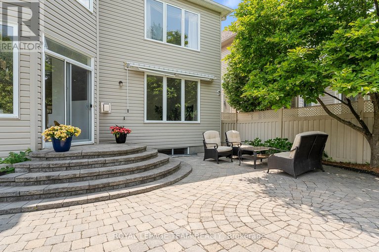 28487082/33-valencia-street/barrhaven-east/ottawa/ontario/K2G6T1_31