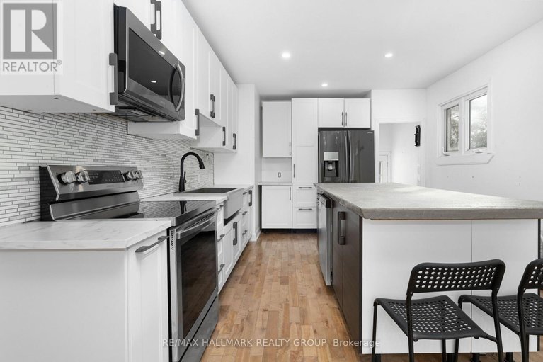 29474236/2601-regional-road-174-road/cumberland-village/ottawa/ontario/K4C1R2_8