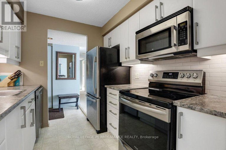 28552109/1904-470-laurier-avenue-w/ottawa-centre/ottawa/ontario/K1R7W9_14