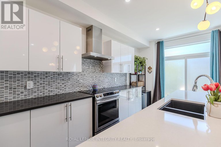 28743479/772-samantha-eastop-avenue/stittsville-north/ottawa/ontario/K2S0Z9_13