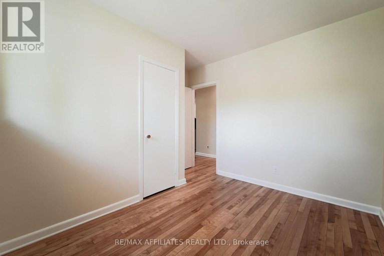 28513866/536-browning-avenue/riverview-park/ottawa/ontario/K1G0T4_25