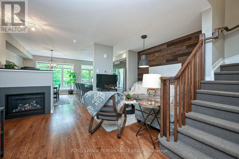28391949/664-whitecliffs-avenue/riverside-south/ottawa/ontario/K1V2N4_5