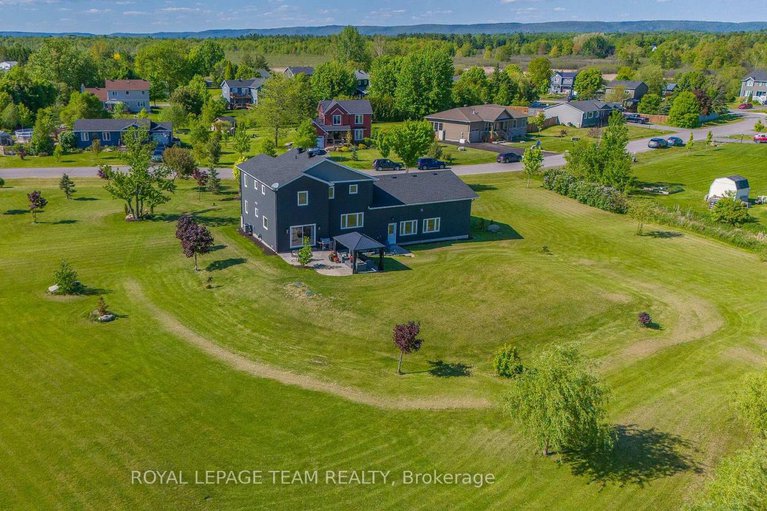 28397183/126-grasshopper-lane/dunrobin-shores/ottawa/ontario/K0A1T0_7