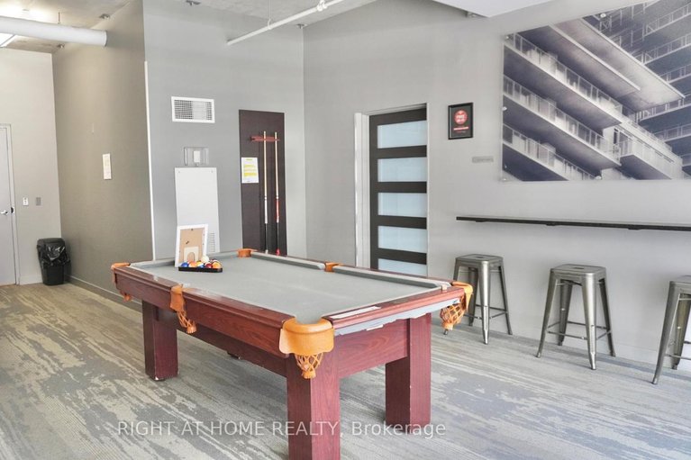 29501976/904-383-cumberland-street/lower-townbyward-market/ottawa/ontario/K1N1J7_23