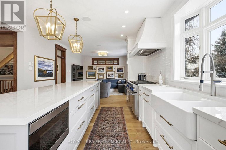 29616442/483-golden-avenue/mckellarhighland/ottawa/ontario/K2A2E4_4