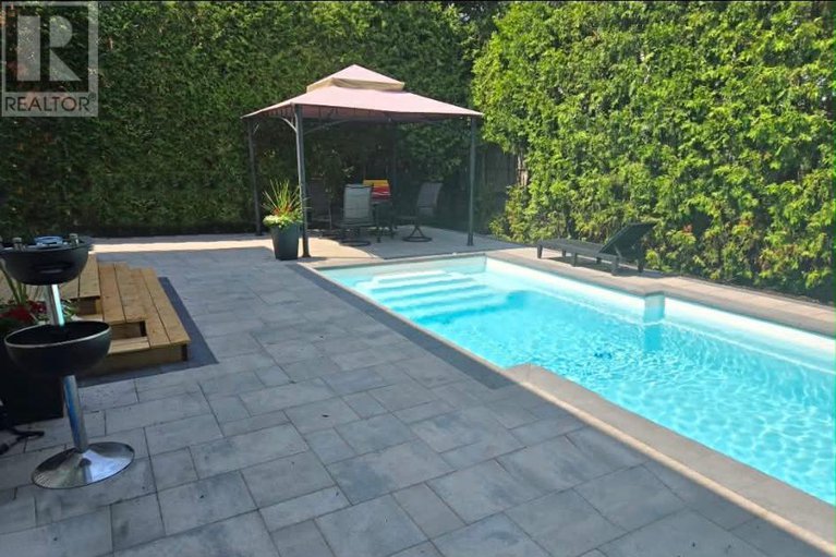 29390511/1606-westport-crescent/chateauneuf/ottawa/ontario/K1C6C8_37